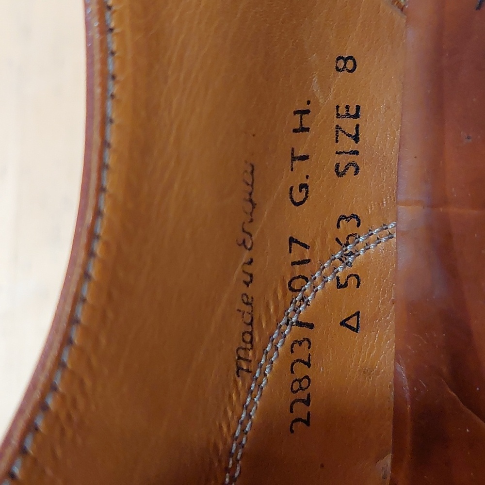 Vintage Dr. Martens. Brown Leather Oxford Shoes - Picture 14 of 14